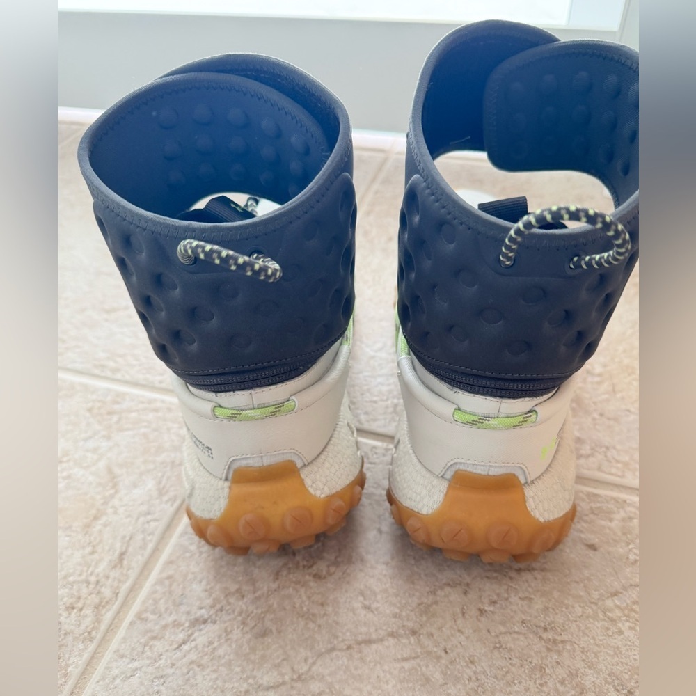 Under Armour HOVR Sneakers - Picture 3 of 5